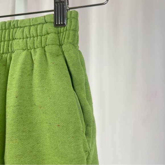 Nike Kids Small Elastic Waistband Sweatshorts Workout Gym Casual Retro Ball - Picture 3 of 10